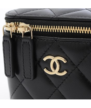 Chanel Matelasse Leather Pochette Black à prix réduit toute l'année